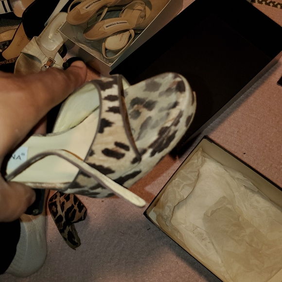 Heels - Picture 3 of 7